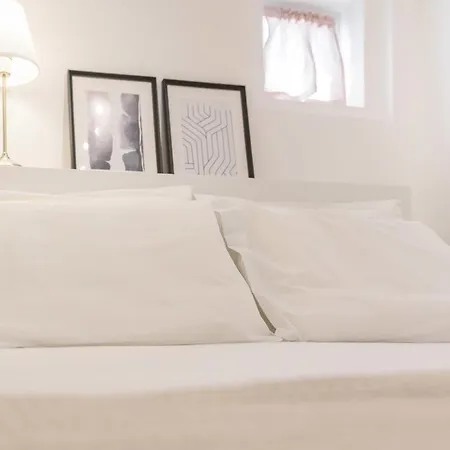 Keramidogatos Manos Guest House, Corfu Old Town *