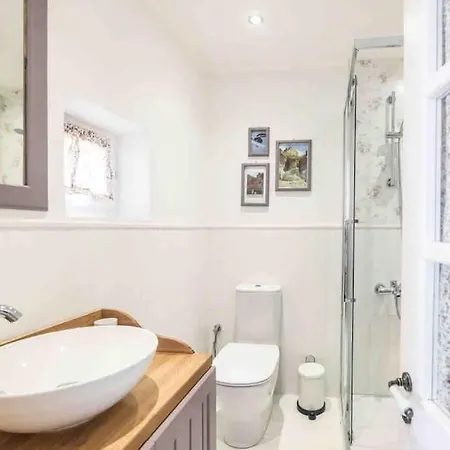 Keramidogatos Manos Guest House, Corfu Old Town * Corfu (city)