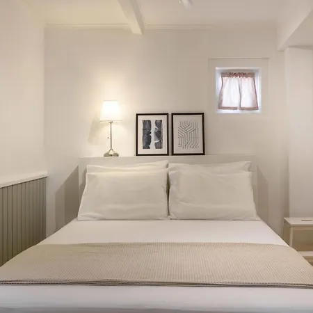 Keramidogatos Manos Guest House, Corfu Old Town * Corfu (city)