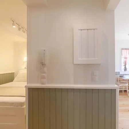 Keramidogatos Manos Guest House, Corfu Old Town Apartment *